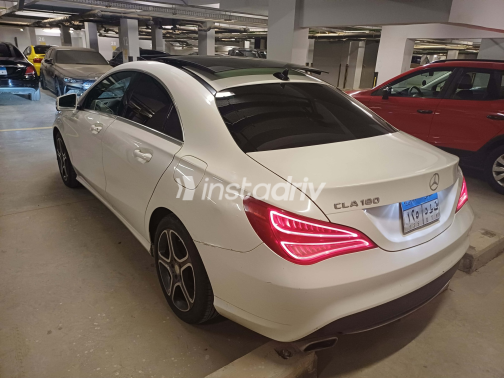 مرسيدس CLA 180 2015 أبيض أوتوماتيك مستعملة للبيع في القاهرة الكبرى ( القاهرة - الجيزة) - 2