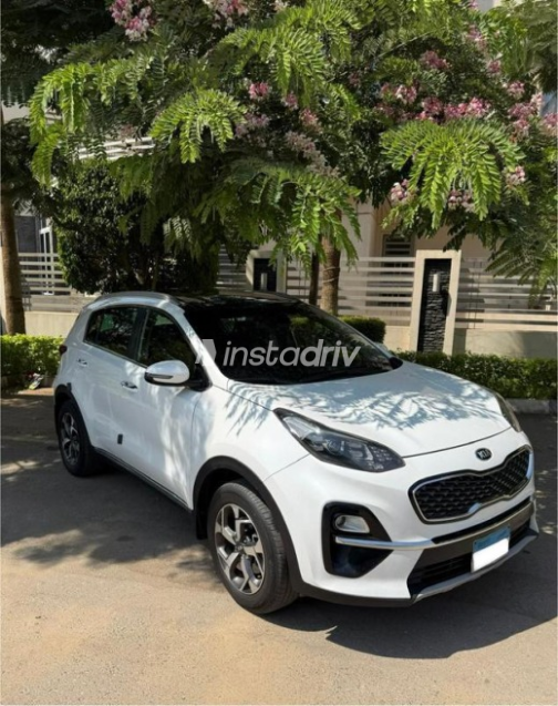 Kia Sportage 2020 White Automatic Used for Sale in Nasr city - 2