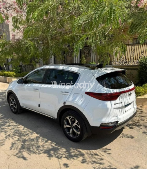 Kia Sportage 2020 White Automatic Used for Sale in Nasr city - 7