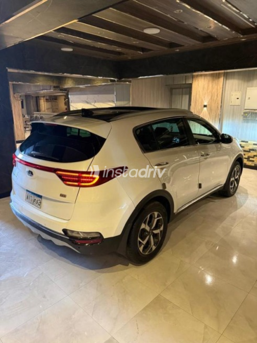 Kia Sportage 2020 White Automatic Used for Sale in Nasr city - 8