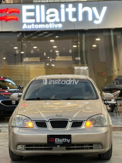 Daewoo Lacetti 2003 Gold Automatic Used for Sale in Cairo - 1