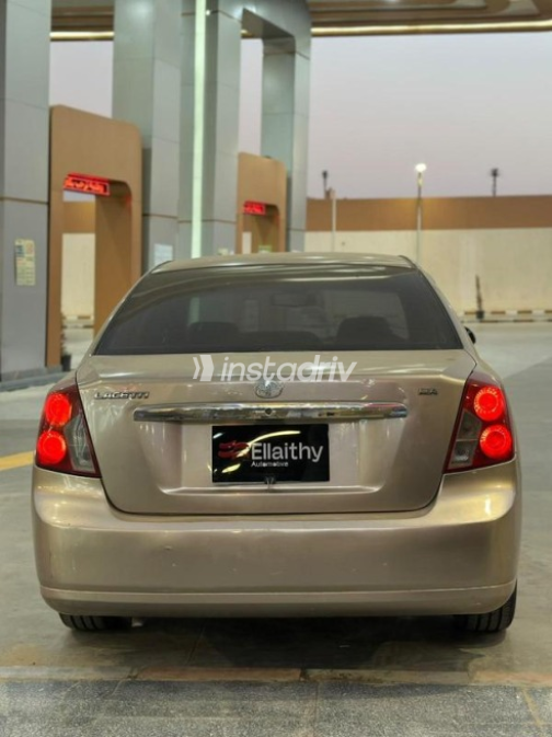 Daewoo Lacetti 2003 Gold Automatic Used for Sale in Cairo - 3