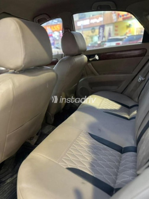 Daewoo Lacetti 2003 Gold Automatic Used for Sale in Cairo - 6