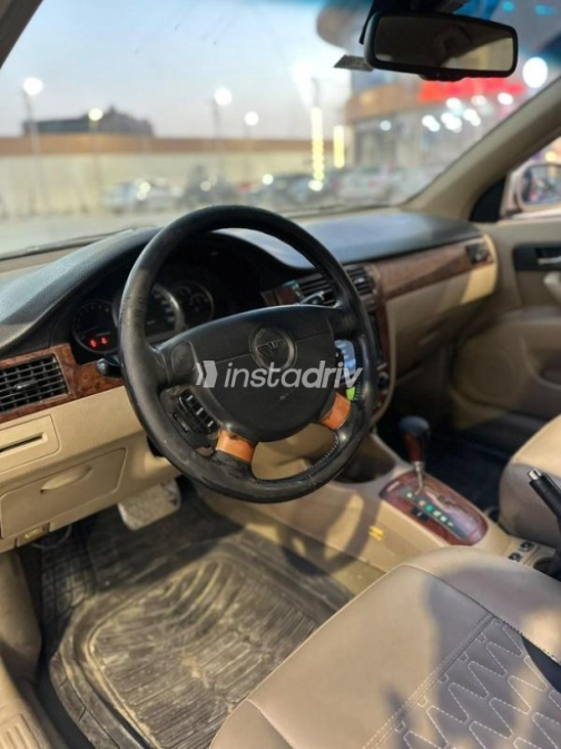 Daewoo Lacetti 2003 Gold Automatic Used for Sale in Cairo - 8