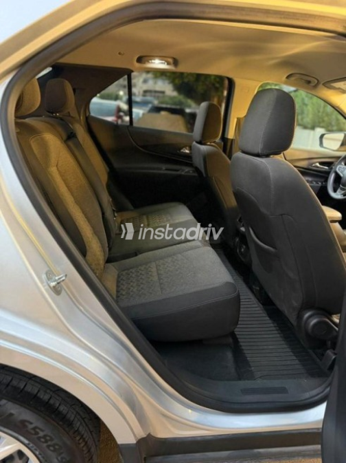 Chevrolet Equinox 2021 Silver Automatic Used for Sale in Heliopolis - 5