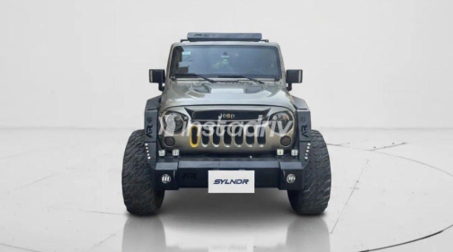 Jeep Wrangler Unlimited 2011 Green Automatic Used for Sale in Cairo - 10