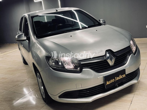 Renault Logan 2016 Silver Automatic Used for Sale in Cairo - 2