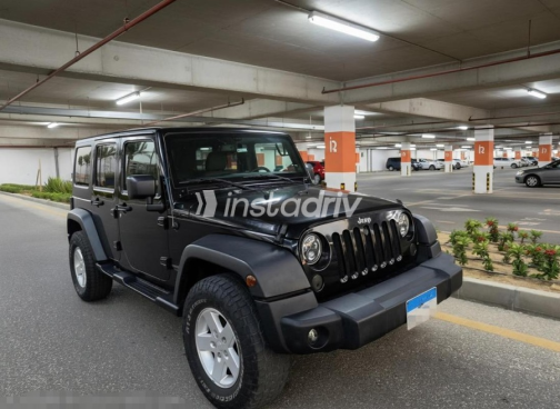 Jeep Wrangler 2015 Black Automatic Used for Sale in Nasr city - 2