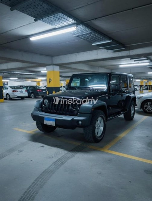 Jeep Wrangler 2015 Black Automatic Used for Sale in Nasr city - 3
