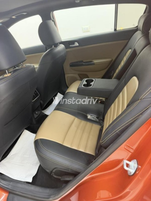 Kia Sportage 2019 White Automatic Used for Sale in Alexandria - 9