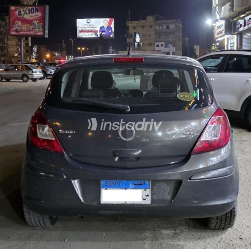 Opel Corsa 2014 Dark Gray Automatic Used for Sale in Greater Cairo ( Cairo + Giza) - 2