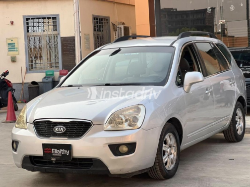 Kia Carens 2010 Silver Automatic Used for Sale in Cairo - 1
