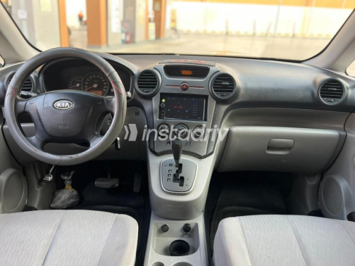 Kia Carens 2010 Silver Automatic Used for Sale in Cairo - 4