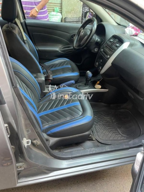 Nissan Sunny 2018 Dark Gray Automatic Used for Sale in Cairo - 2