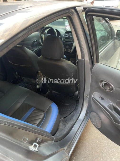 Nissan Sunny 2018 Dark Gray Automatic Used for Sale in Cairo - 6