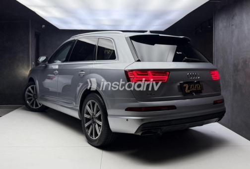 اودي Q7 2019 فضي أوتوماتيك مستعملة للبيع في القاهرة - 6