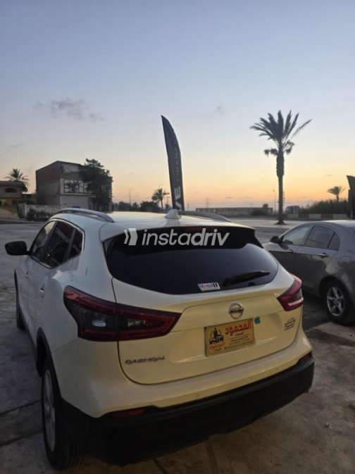 Nissan Qashqai 2020 White Automatic Used for Sale in Alexandria - 6