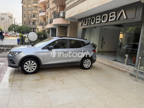 سيات ارونا 2021 فضي أوتوماتيك مستعملة للبيع في مصر الجديدة - 3