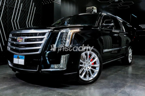 Cadillac Escalade 2017 Black Automatic Used for Sale in Madinaty - 1