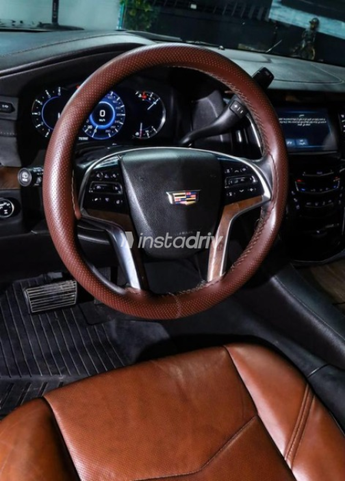 Cadillac Escalade 2017 Black Automatic Used for Sale in Madinaty - 10