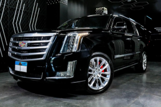 Cadillac Escalade 2017 Black Automatic Used for Sale in Madinaty
