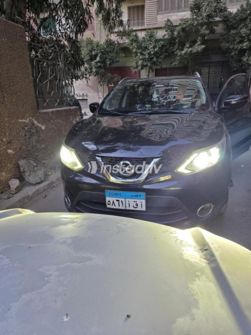 Nissan Qashqai 2017 Black Automatic Used for Sale in Cairo - 5