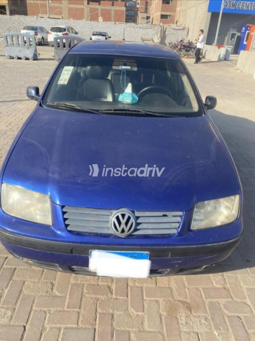 Volkswagen Bora 2000 Blue Automatic Used for Sale in Mansoura - 2