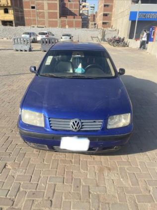 Volkswagen Bora 2000 Blue Automatic Used for Sale in Mansoura