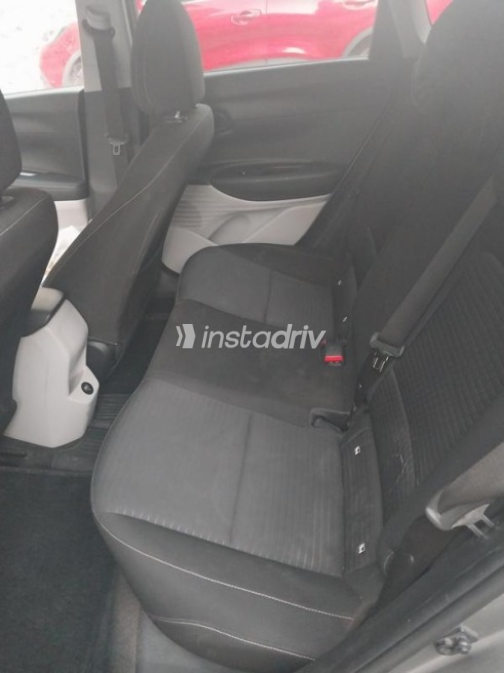 هيونداي I20 2022 فضي أوتوماتيك مستعملة للبيع في القاهرة - 6