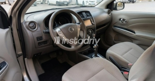 Nissan Sunny 2013 Bronze Automatic Used for Sale in El Haram - 3