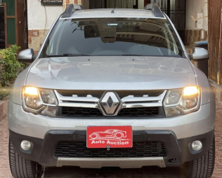 Renault Duster 2017 Silver Automatic Used for Sale in Cairo