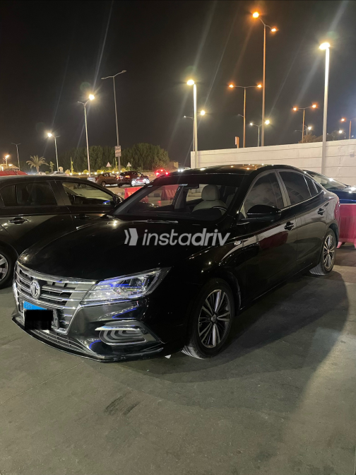 ام جى 5 2023 أسود أوتوماتيك مستعملة للبيع في القاهرة الكبرى ( القاهرة - الجيزة) - 1