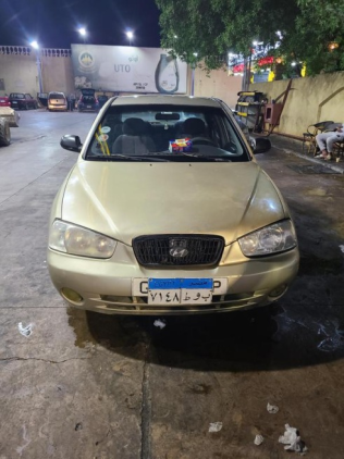 هيونداي XD 2000 ذهبي أوتوماتيك مستعملة للبيع في شرم الشيخ