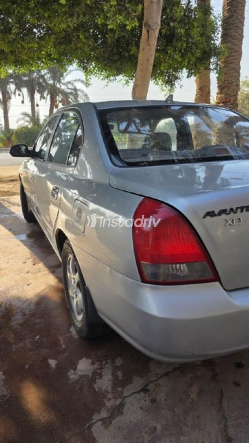 Hyundai Avante 2002 Silver Automatic Used for Sale in Giza - 2