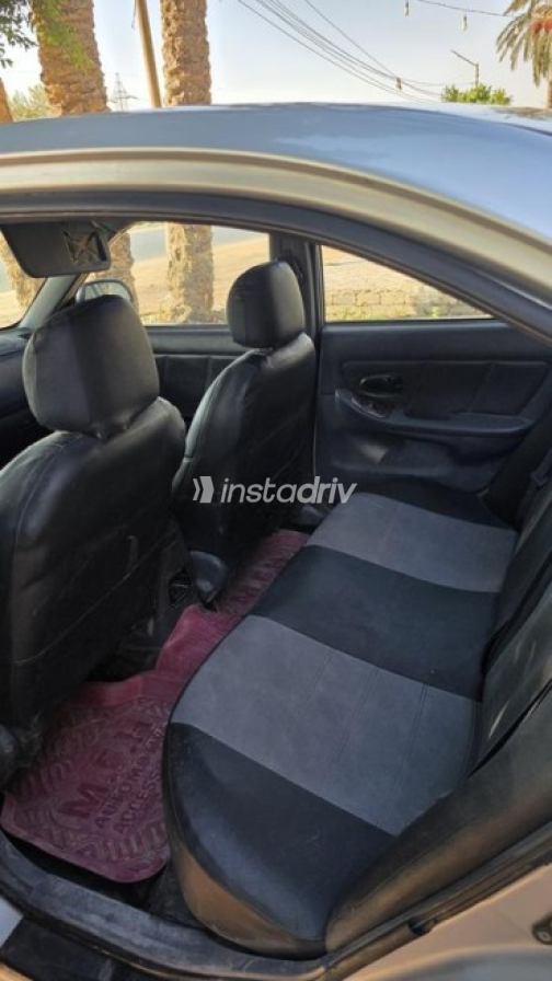 Hyundai Avante 2002 Silver Automatic Used for Sale in Giza - 6