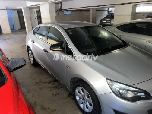 Opel Astra 2020 Silver Automatic Used for Sale in Al Shorouk - 7