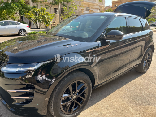 Land Rover Range Rover Evoque 2024 Black Automatic Used for Sale in Greater Cairo ( Cairo + Giza) - 4