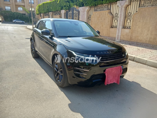 Land Rover Range Rover Evoque 2024 Black Automatic Used for Sale in Greater Cairo ( Cairo + Giza) - 8