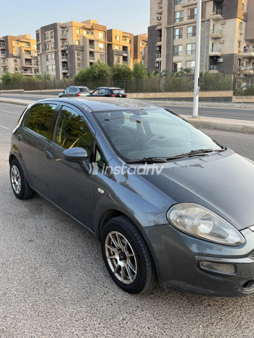 Fiat Punto evo 2011 Gray Automatic Used for Sale in Greater Cairo ( Cairo + Giza) - 4