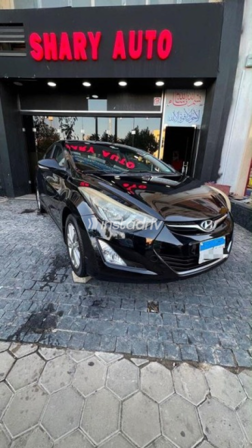 Hyundai Elantra 2016 Black Automatic Used for Sale in Sheikh Zayed City - 5
