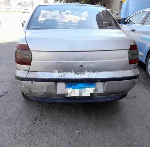 Fiat Siena 2002 Silver Manual Used for Sale in Nasr city - 1