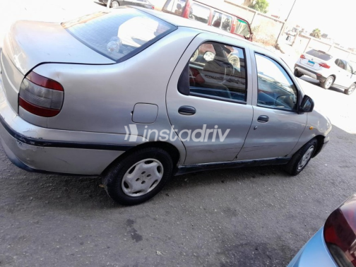 Fiat Siena 2002 Silver Manual Used for Sale in Nasr city - 3