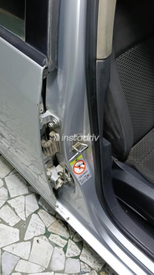 Volkswagen Jetta 2011 Silver Automatic Used for Sale in El Haram - 7