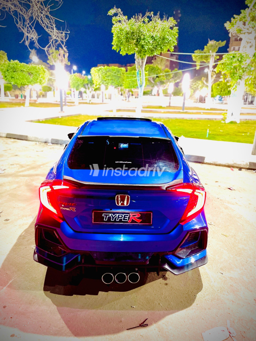Honda Civic 2019 Blue Automatic Used for Sale in Greater Cairo ( Cairo + Giza) - 3