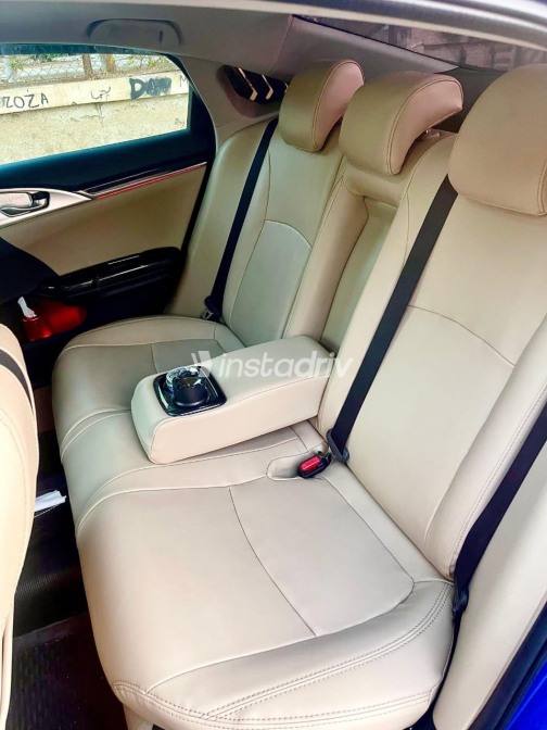 Honda Civic 2019 Blue Automatic Used for Sale in Greater Cairo ( Cairo + Giza) - 9