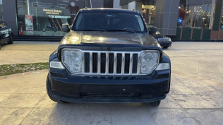 Jeep Cherokee 2011 Black Automatic Used for Sale in Maadi