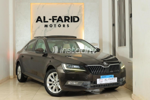 Skoda Superb 2018 Black Automatic Used for Sale in Greater Cairo ( Cairo + Giza) - 6