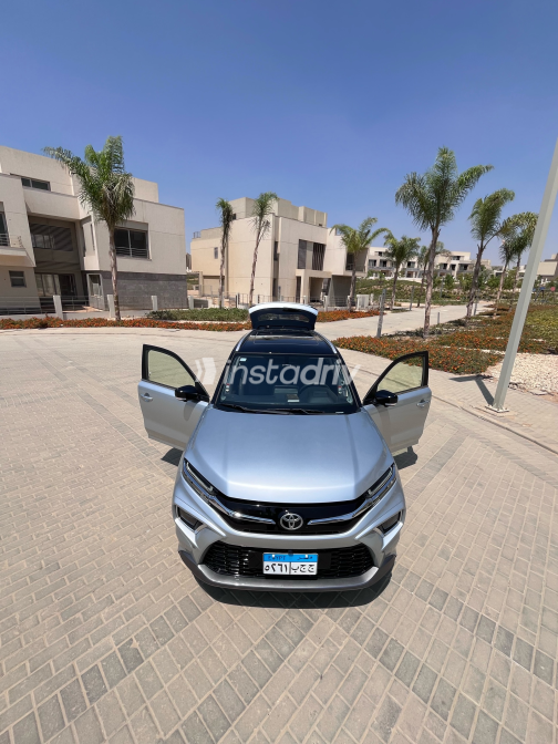 Toyota Urban Cruiser 2026 Silver Automatic Used for Sale in Greater Cairo ( Cairo + Giza) - 1