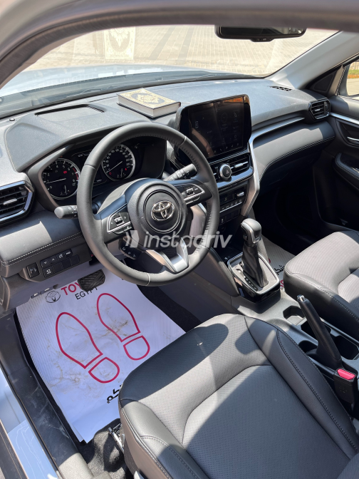 Toyota Urban Cruiser 2026 Silver Automatic Used for Sale in Greater Cairo ( Cairo + Giza) - 9