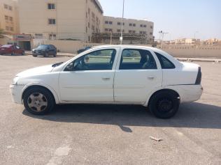 اوبل كورسا 2003 أبيض يدوي مستعملة للبيع في القاهرة الكبرى ( القاهرة - الجيزة)